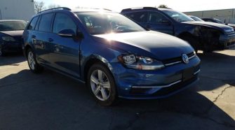 2018 Volkswagen Golf 1.8 в США