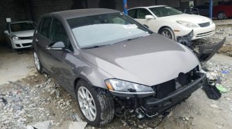 2017 Volkswagen Golf R 2.0