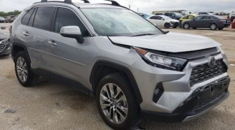 2020 Toyota RAV4 2.5