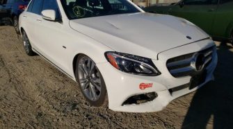 2018 Mercedes-Benz C-Class 2.0