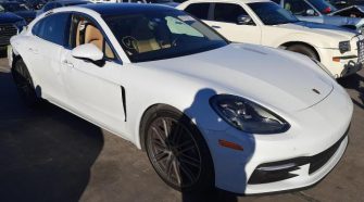 2018 Porsche Panamera 3.0