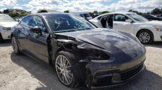2018 Porsche Panamera 3.0