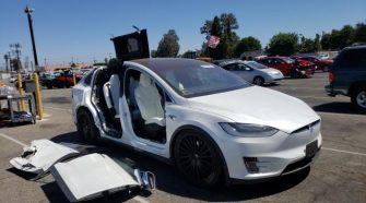 2018 Tesla Model X 100