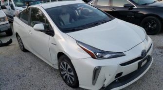 2020 Toyota Prius 1.8