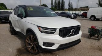 2022 Volvo XC40 2.0