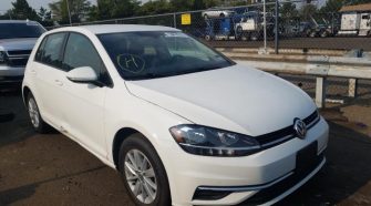 2021 Volkswagen Golf 1.4 в США