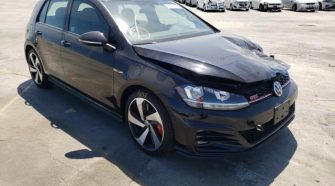 2021 Volkswagen Golf GTI 2.0 в США