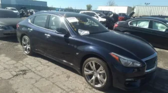 2019 Infiniti Q70 3.7