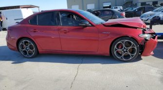 2023 Alfa Romeo Giulia 2.0