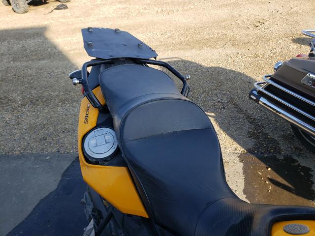  F 800