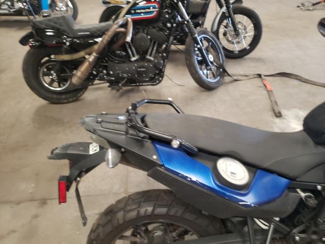  F 700